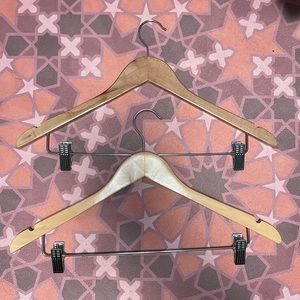 High-Grade Wooden Hangers with Clips (Set of 5)